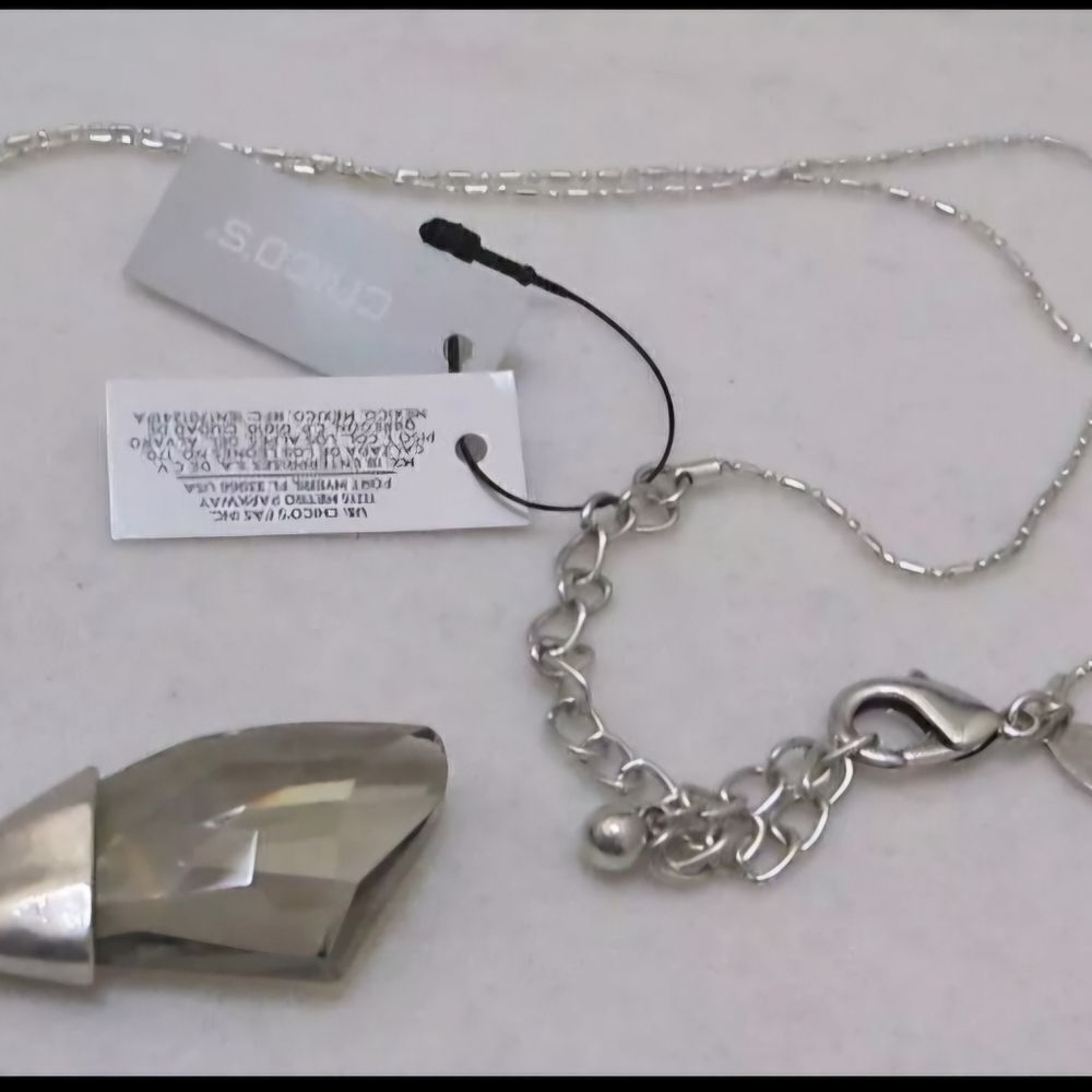 CHICO’S 36” Silver Tone Chain Smoky Grey CRYSTAL Pendant Necklace NWT - Picture 12 of 12
